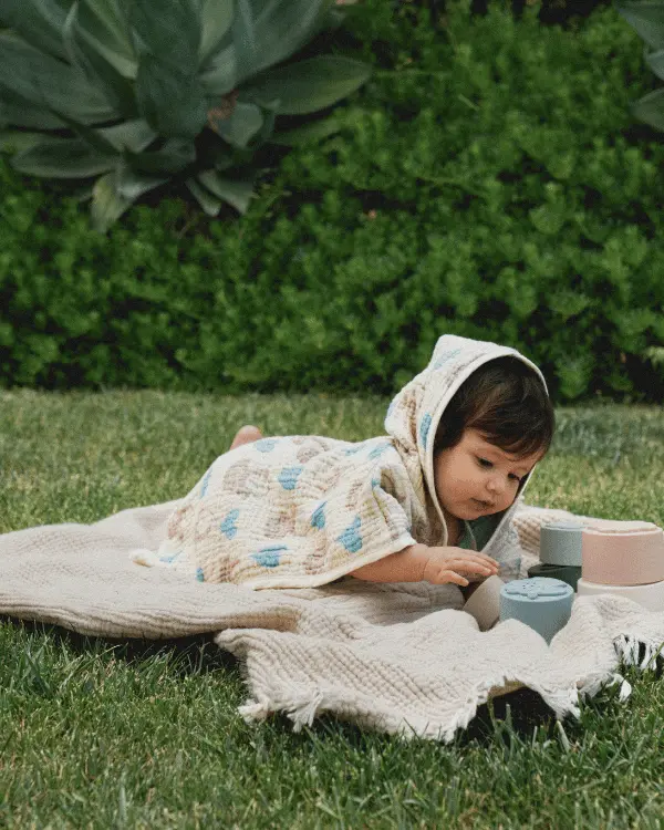 Ducky Gauze Hooded Poncho | Sand Cloud - Image 4